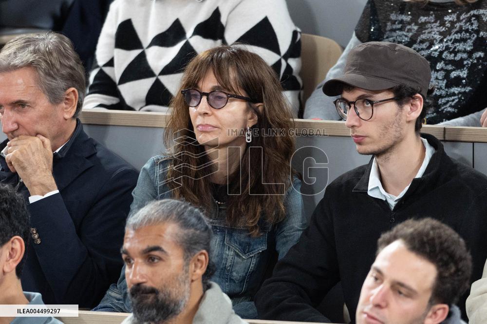 2025 French Open - Celebrities In Stand Day 13 NB