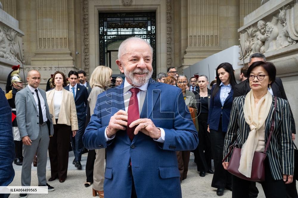 Macron and Lula visit of the exhibition of Ernesto Neto at the Grand Palais museum - Paris