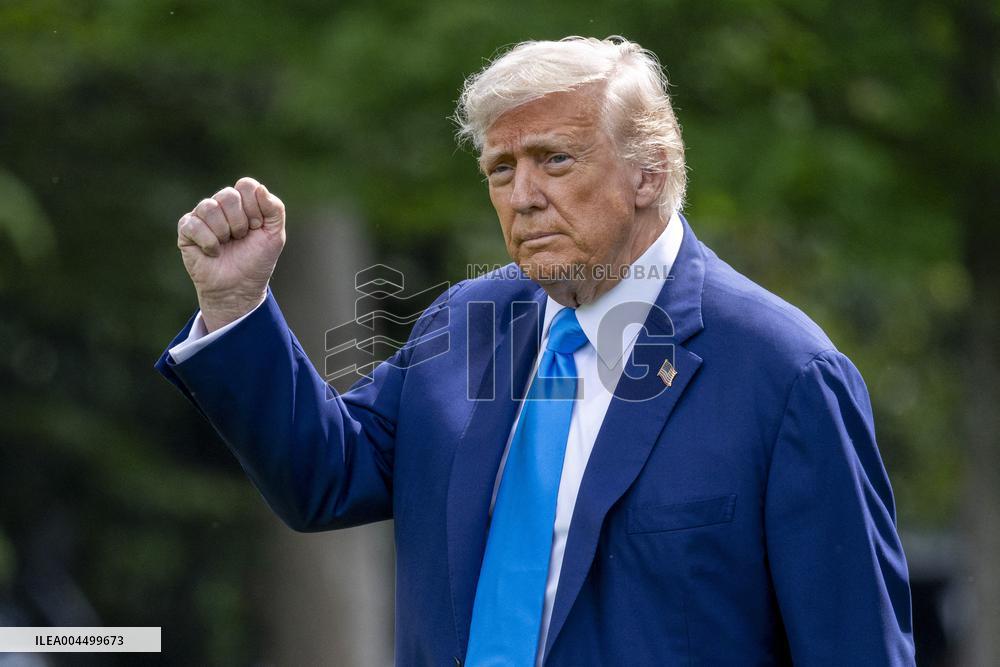 US President Donald J. Trump departs the White House for the weekend