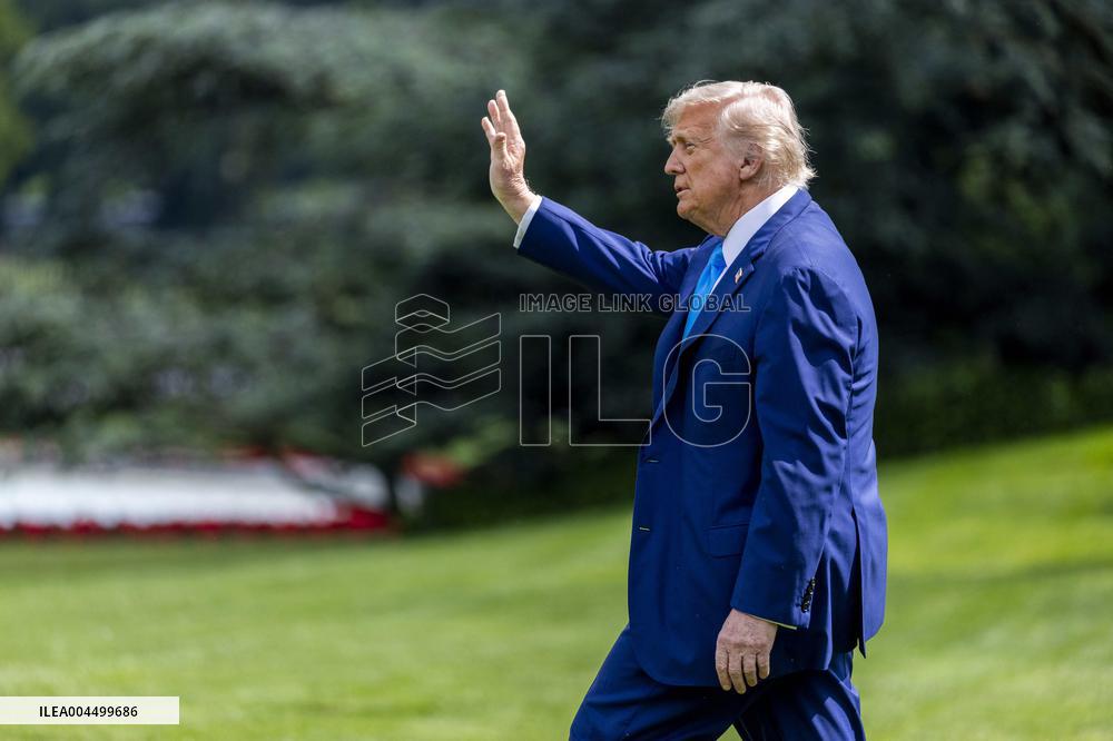 US President Donald J. Trump departs the White House for the weekend