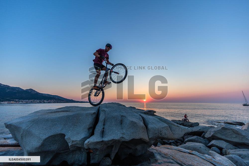 Illustration - Summer Activities