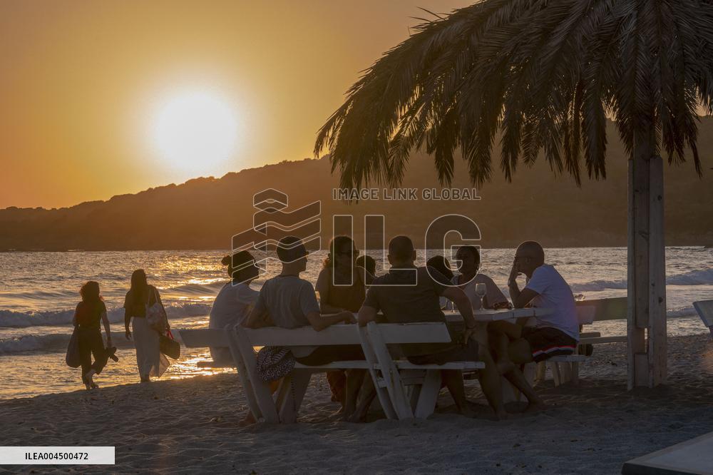 Illustration - Summer Activities