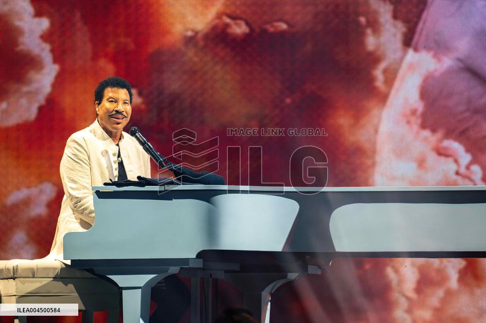 Lionel Richie Performs At O2 Arena - London