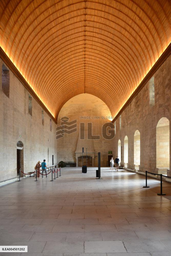 Illustration - Avignon