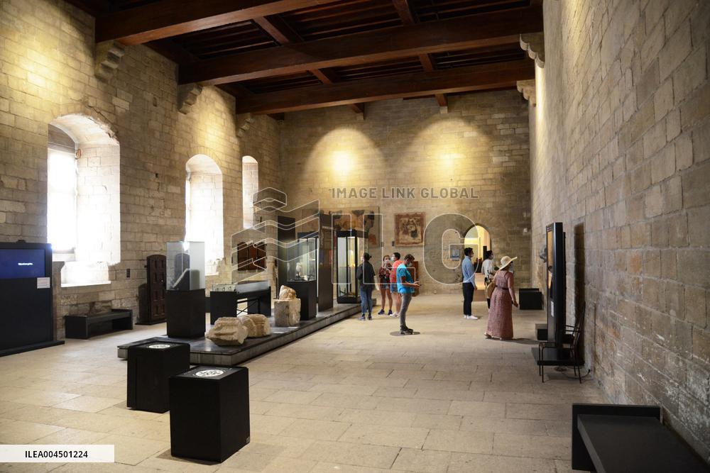 Illustration - Avignon