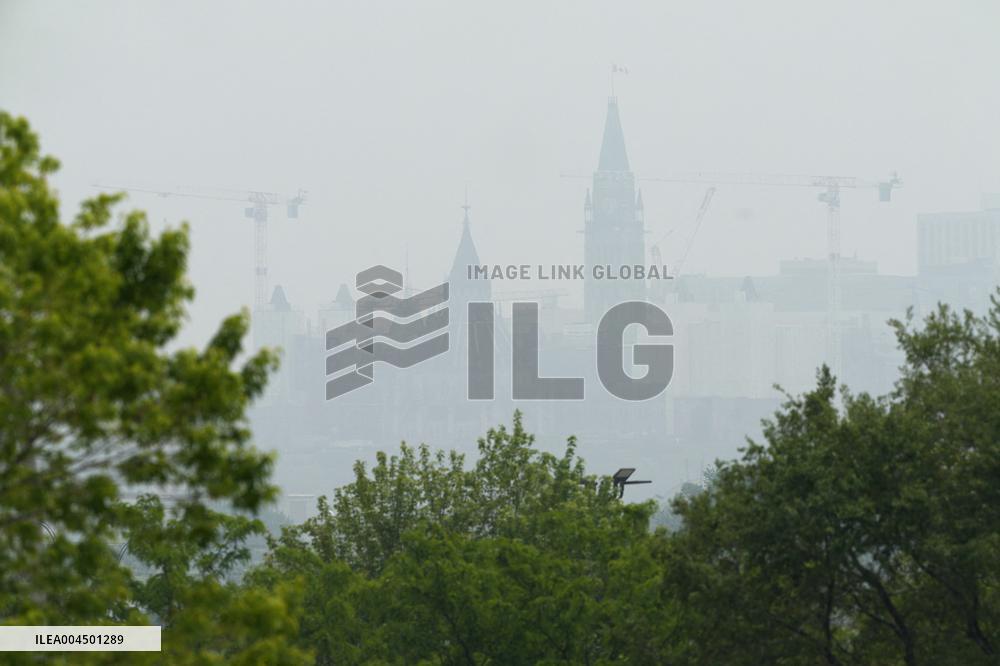 Wildfire Smoke Reaches Major Cities - Canada