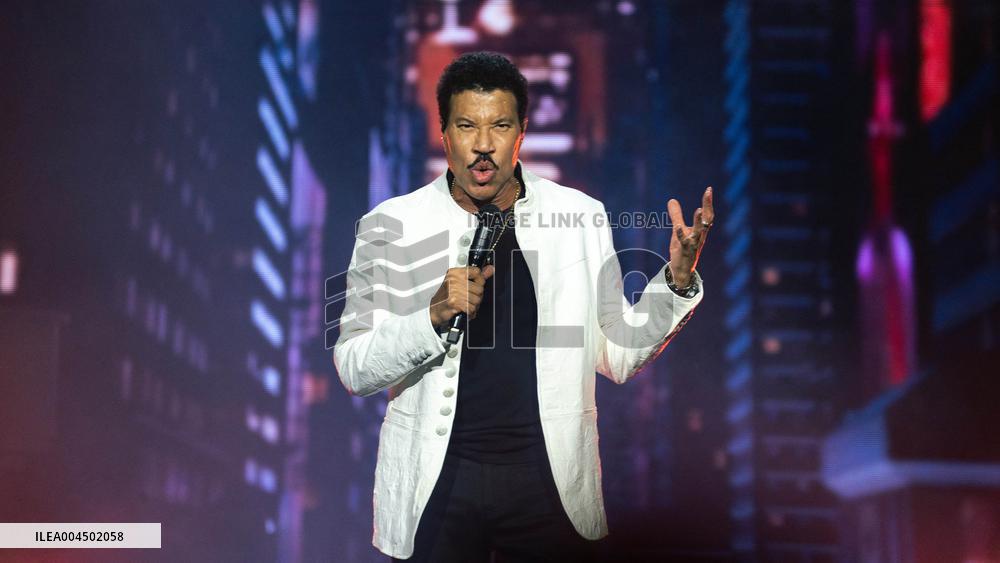 Lionel Richie Performs At O2 Arena - London