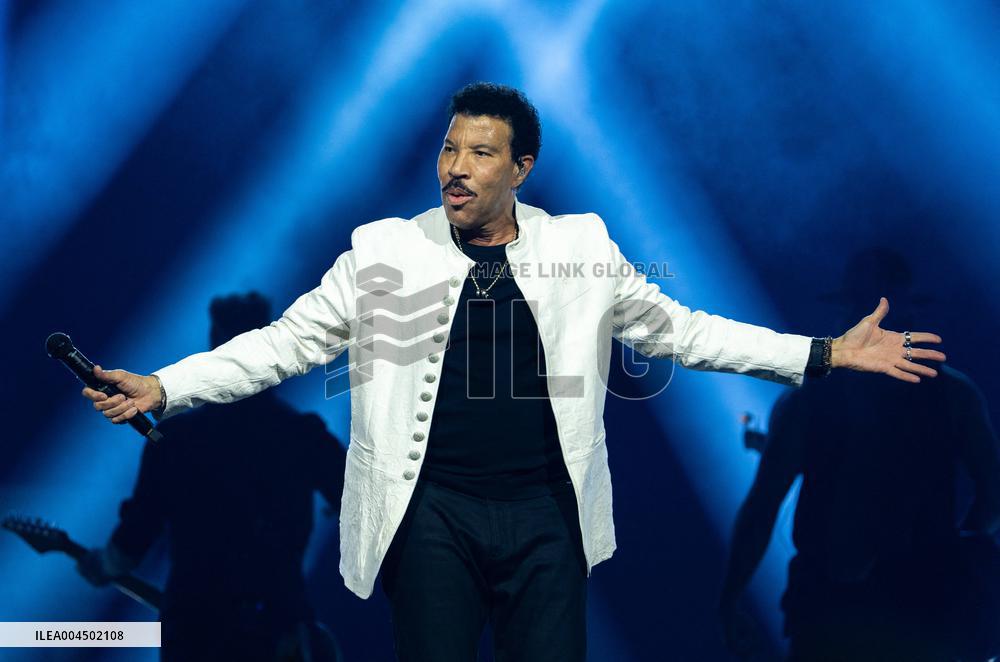 Lionel Richie Performs At O2 Arena - London