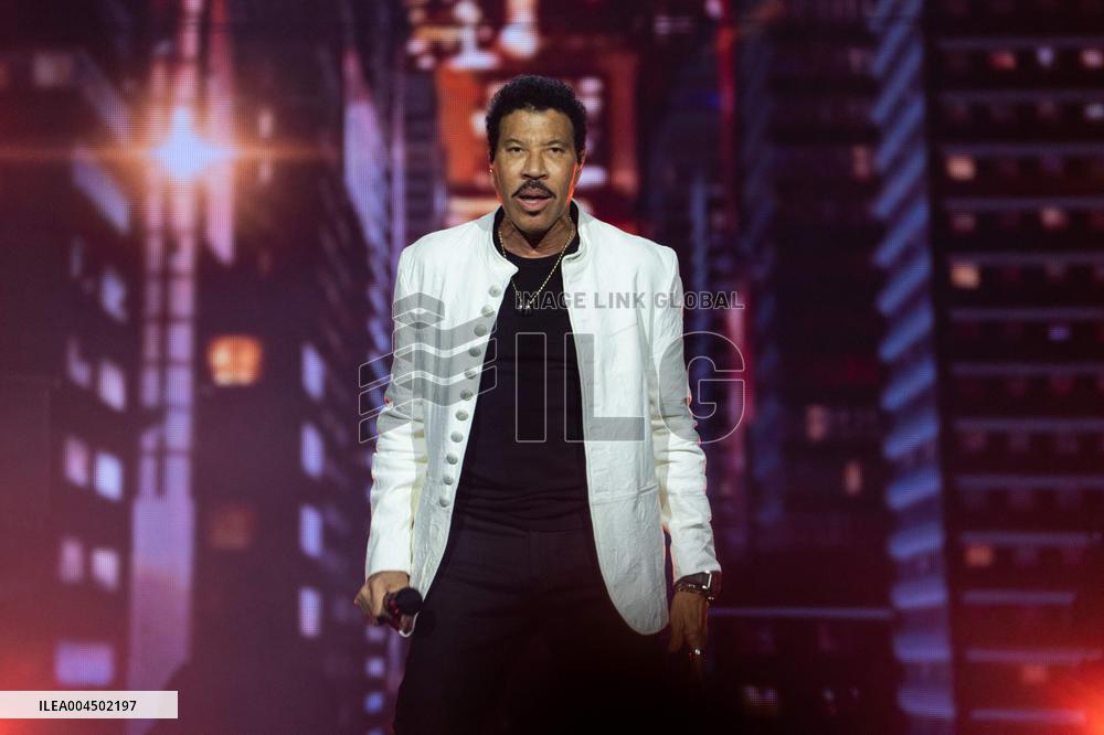 Lionel Richie Performs At O2 Arena - London