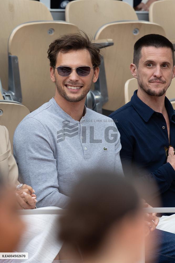 2025 French Open - Celebrities In Stand Day 14 NB