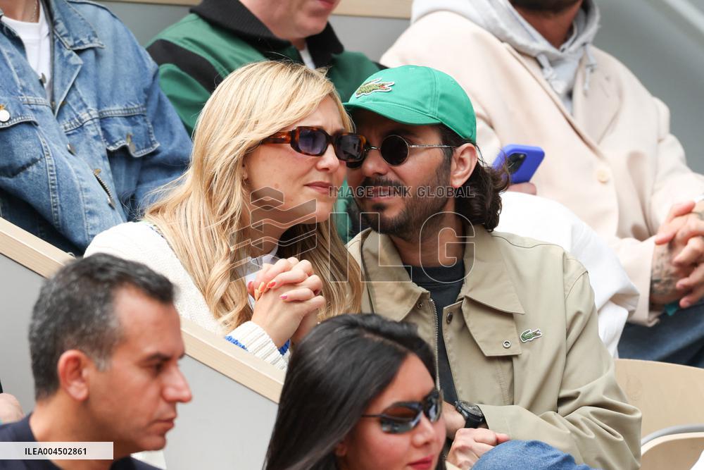 2025 French Open - Celebrities In Stand Day 14 NB