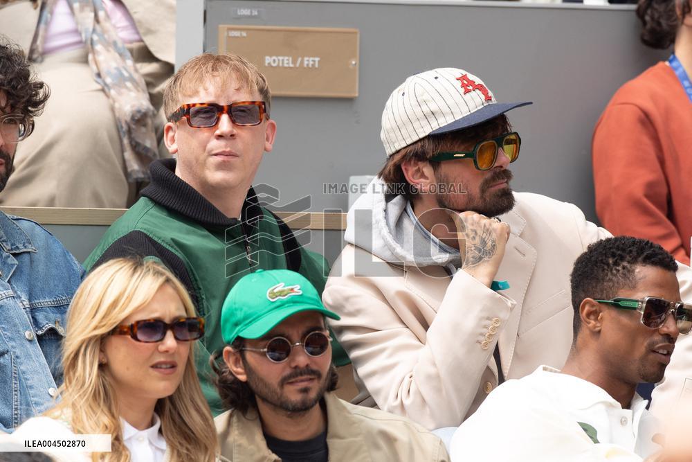2025 French Open - Celebrities In Stand Day 14 NB