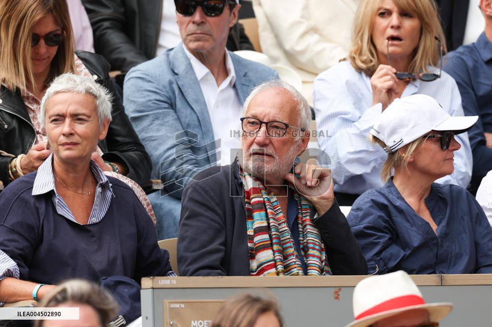 2025 French Open - Celebrities In Stand Day 14 NB