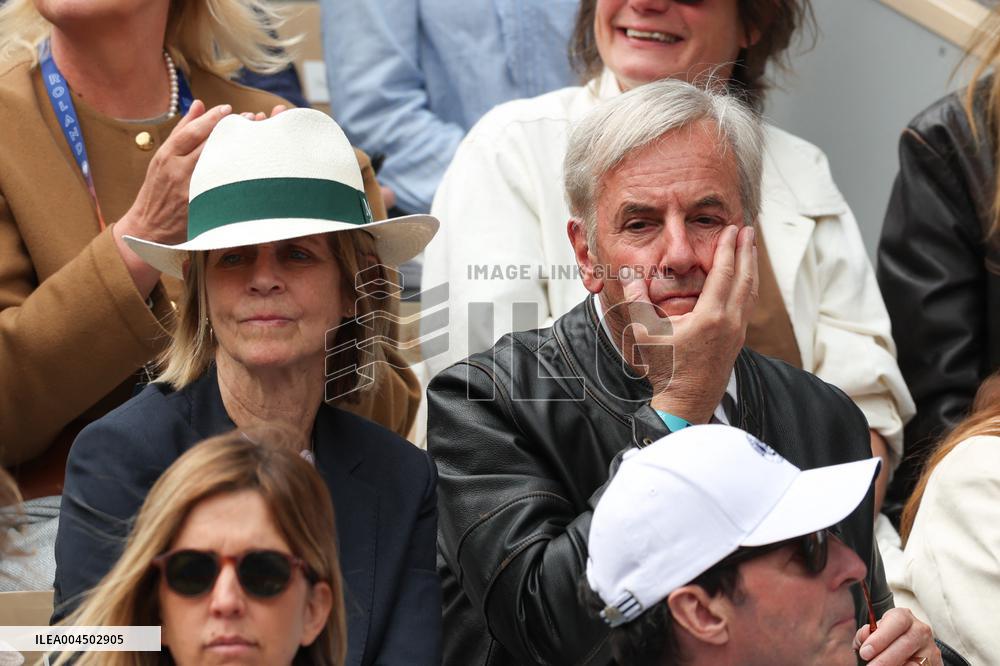 2025 French Open - Celebrities In Stand Day 14 NB