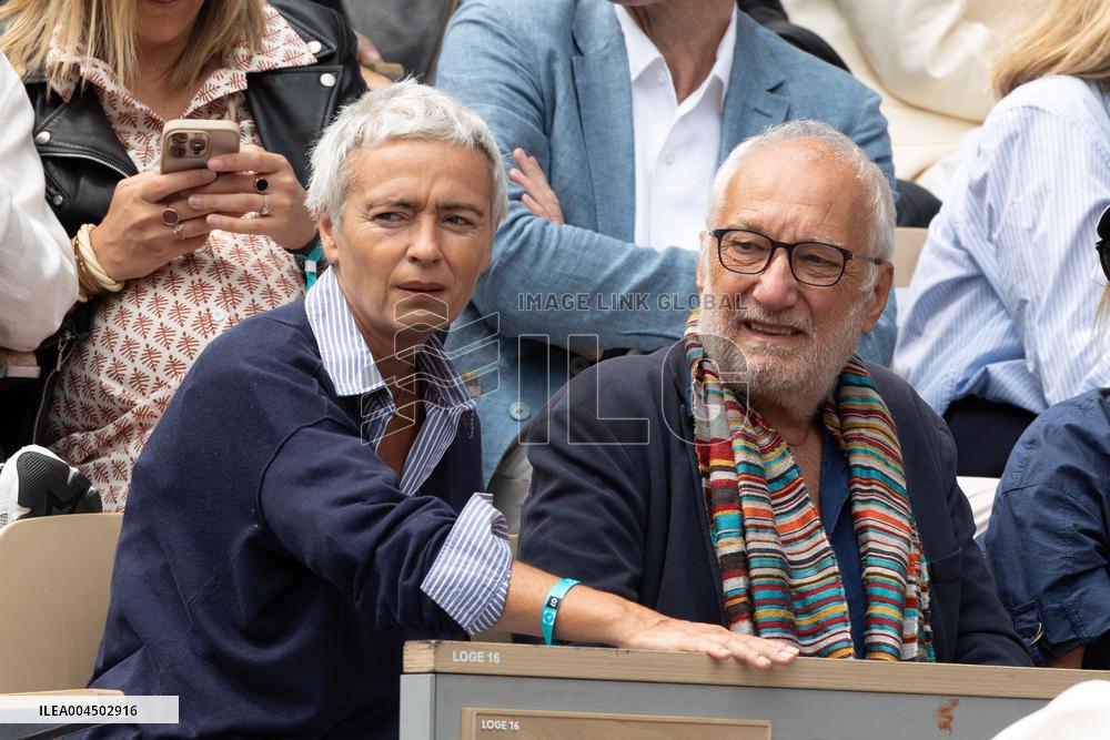 2025 French Open - Celebrities In Stand Day 14 NB