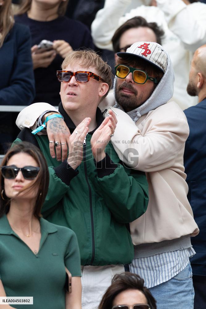 2025 French Open - Celebrities In Stand Day 14 NB