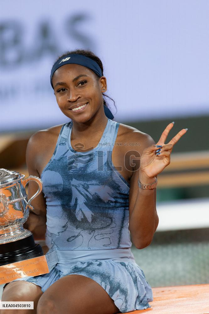 2025 French Open - Celebrities In Stand Day 14 NB