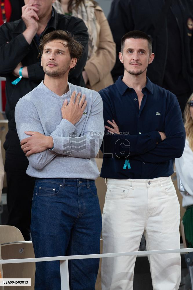 2025 French Open - Celebrities In Stand Day 14 NB