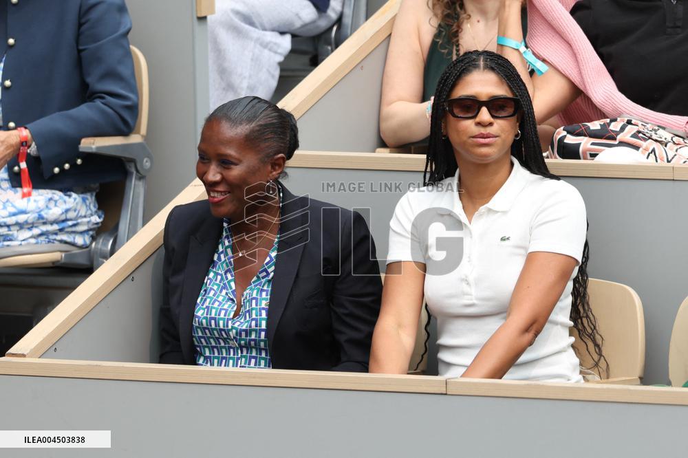 2025 French Open - Celebrities In Stand Day 14 NB
