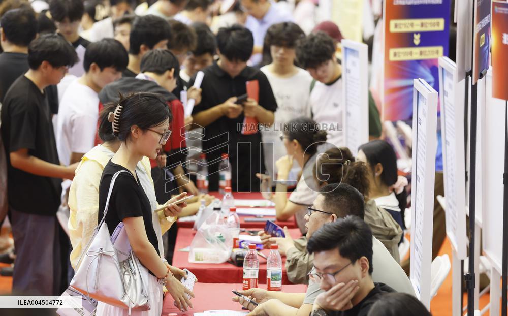 College Students Employment in Huai'an