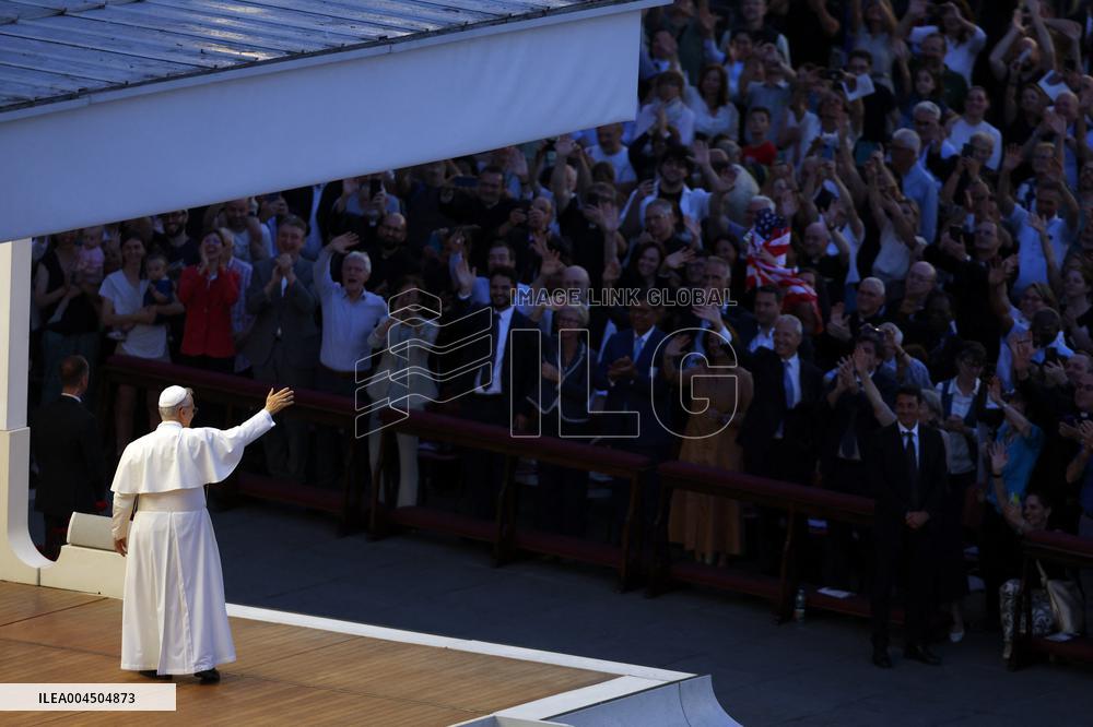 Pope Leo XIV Leads A Pentecost Vigil Prayer - Vatican