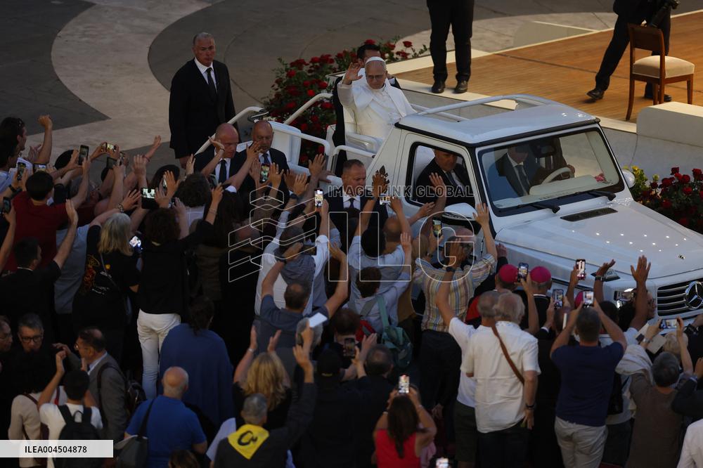 Pope Leo XIV Leads A Pentecost Vigil Prayer - Vatican