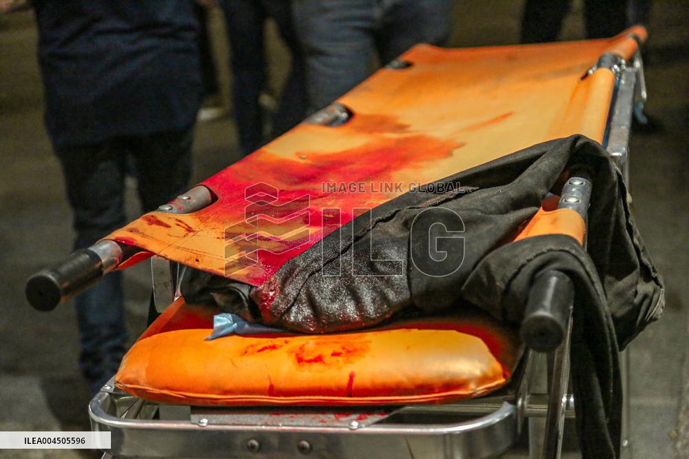Two Injured And One Killed For Crossing Separation Wall - Palestine