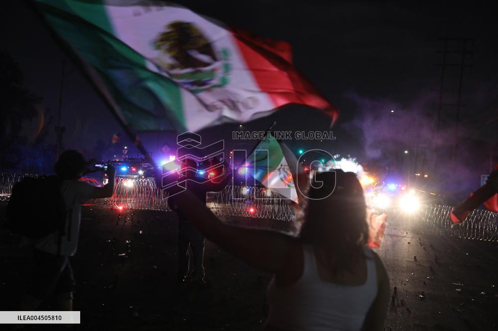 Protestors Face Feds After Immigration Raids - LA