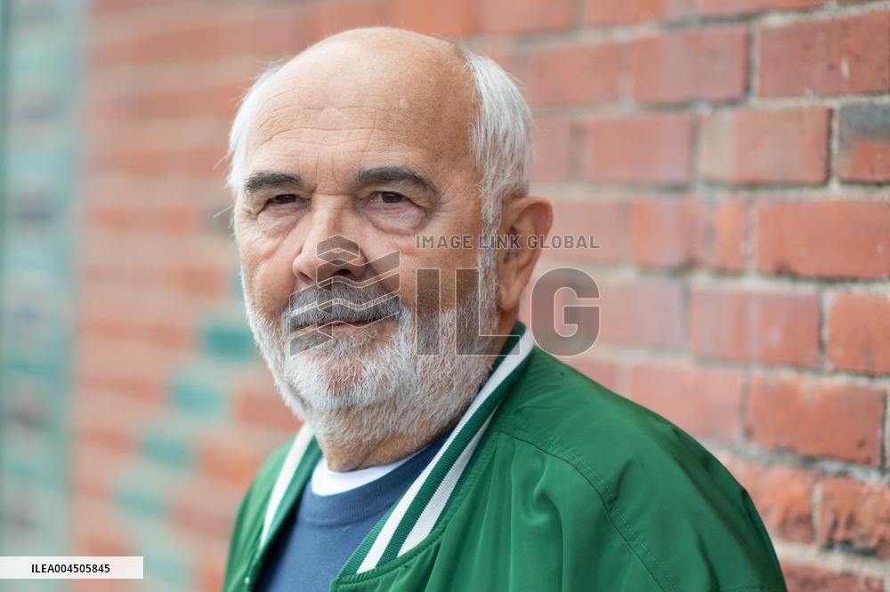 Vierzon Y a Pas Photo Photocall