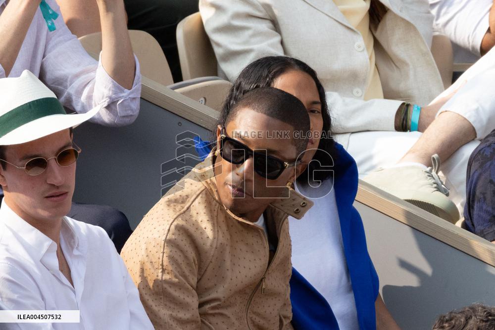 2025 French Open - Celebrities In Stand Day 15 NB