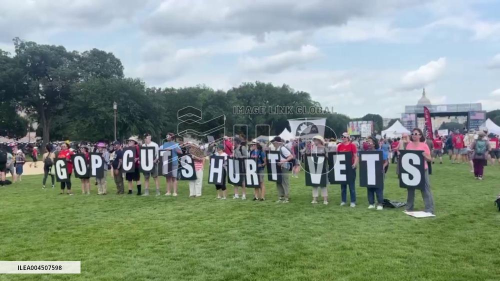 US: D-Day Protest Demands Stronger Veteran Protections