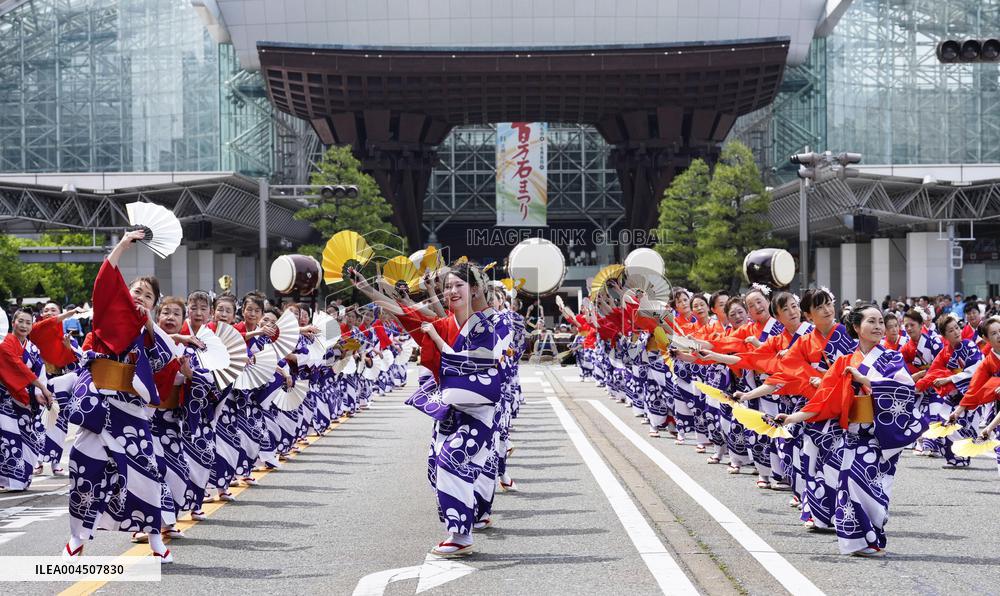 Traditional parade in Kanazawa