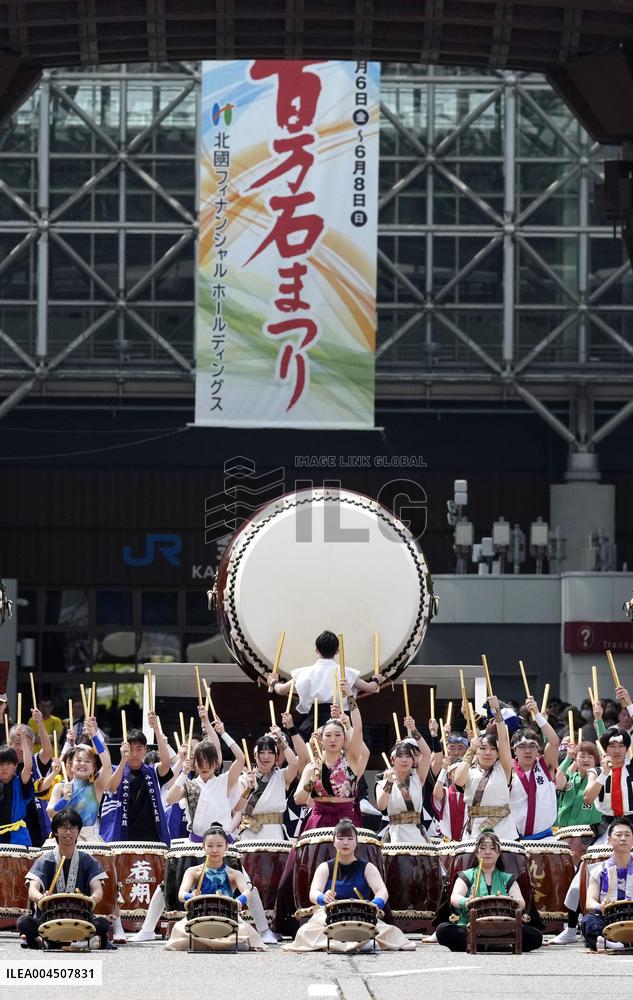 Traditional parade in Kanazawa