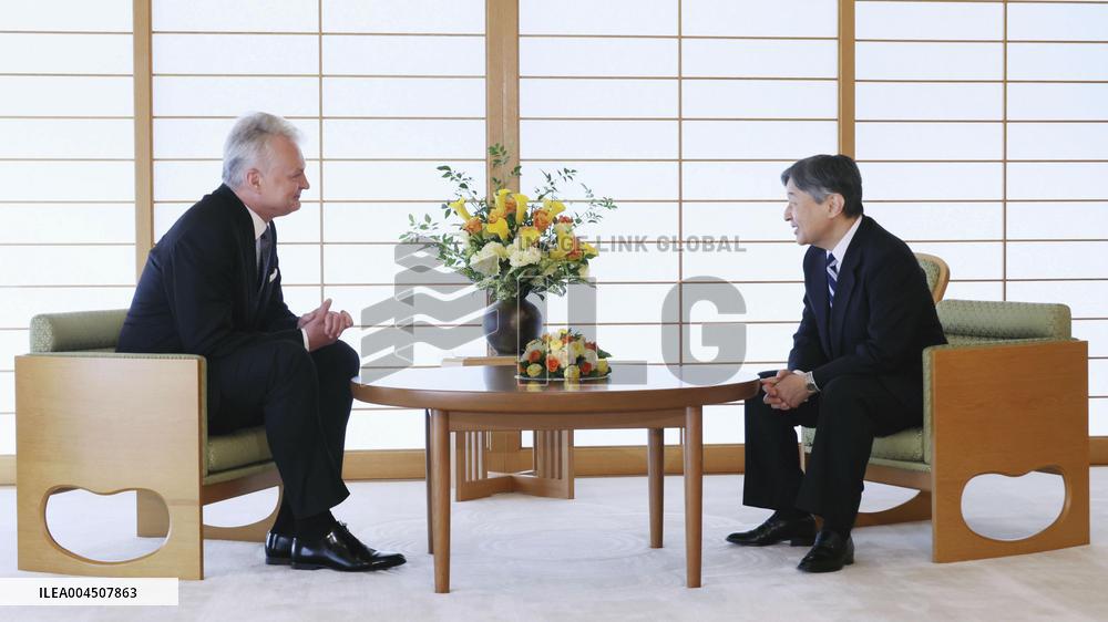 Lithuanian president in Japan