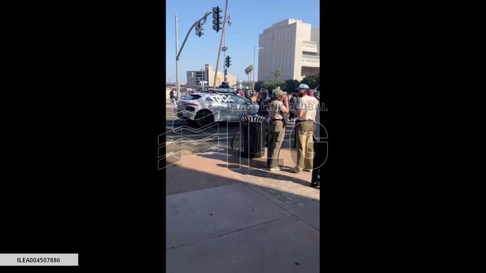 US: Riots Over Immigration Operations Intensify in Los Angeles 3