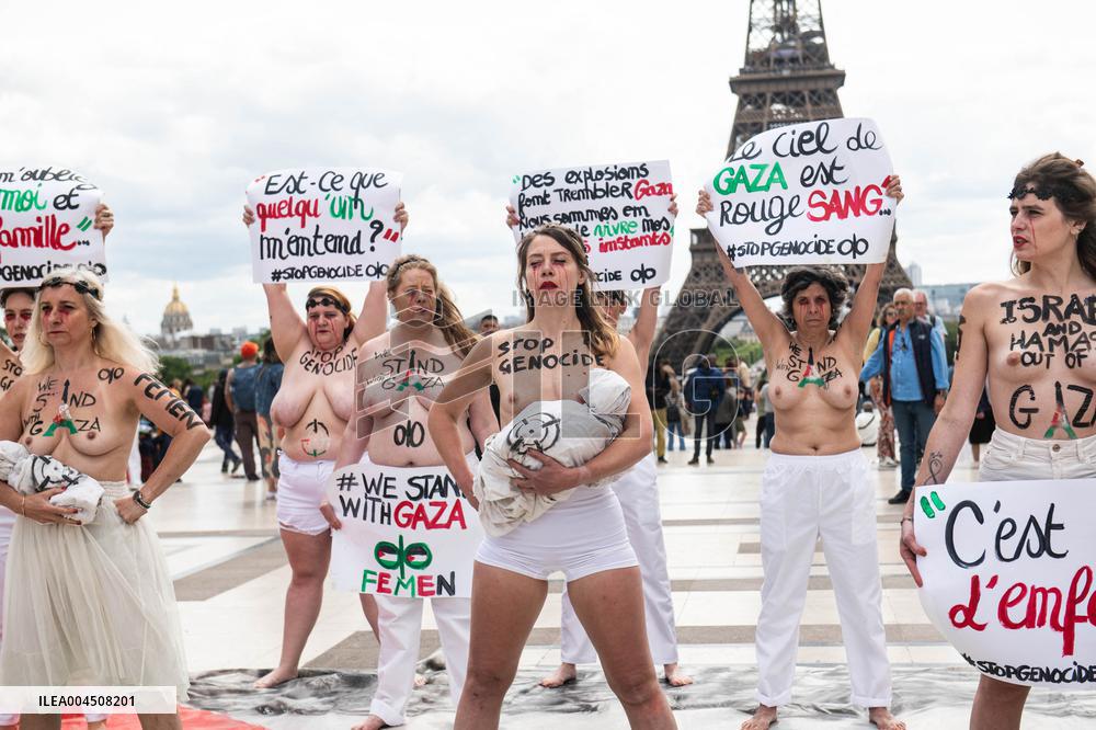 FEMEN Activists Protest Gaza Crisis at Trocadero - Paris