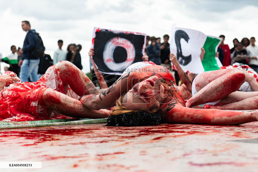 FEMEN Activists Protest Gaza Crisis at Trocadero - Paris