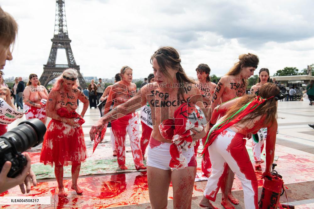 FEMEN Activists Protest Gaza Crisis at Trocadero - Paris