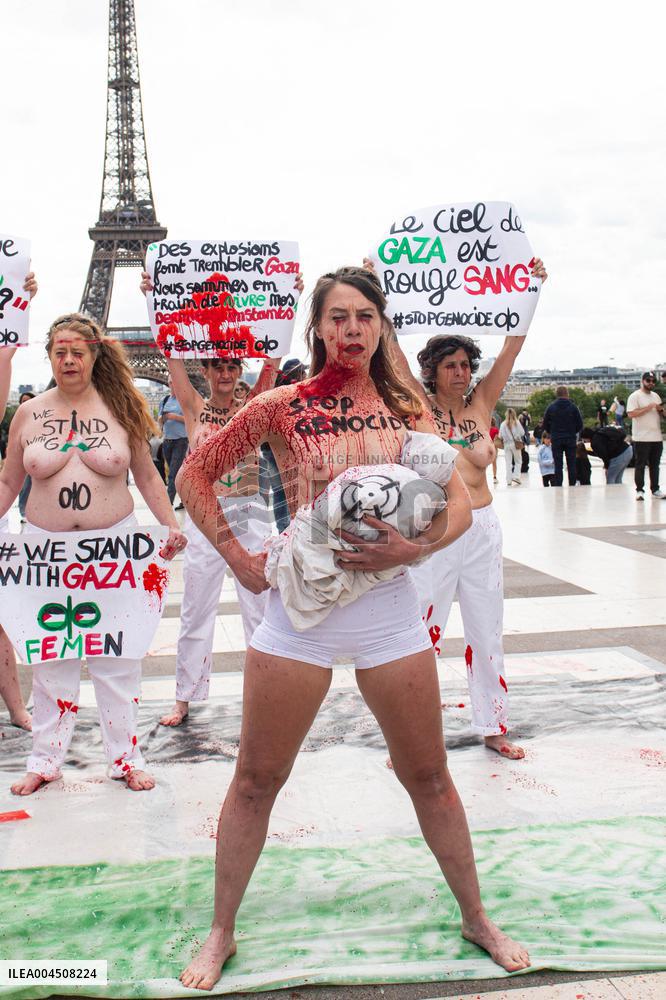 FEMEN Activists Protest Gaza Crisis at Trocadero - Paris