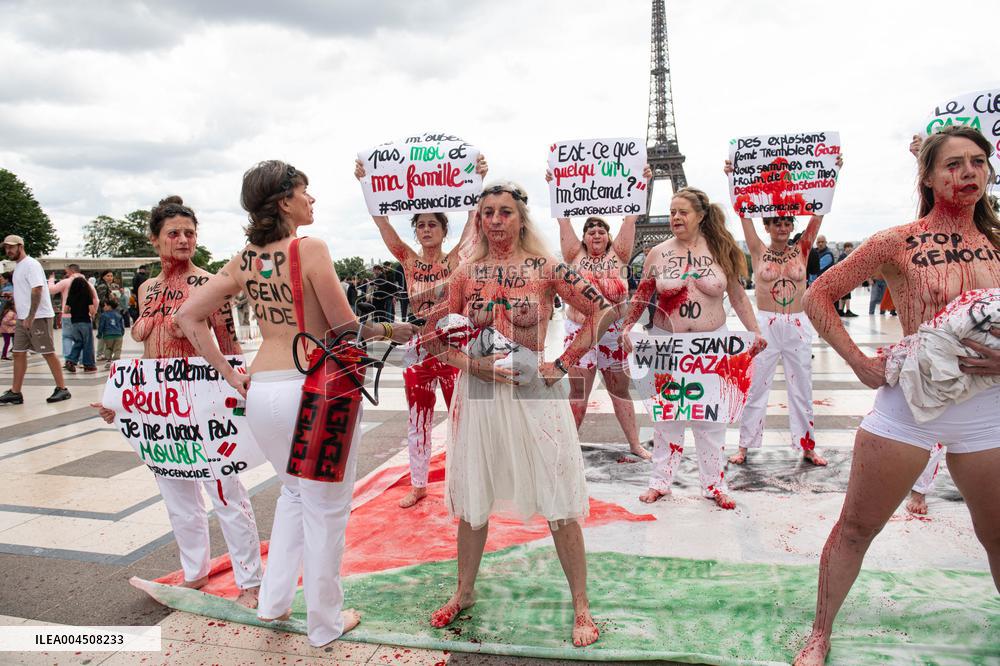 FEMEN Activists Protest Gaza Crisis at Trocadero - Paris