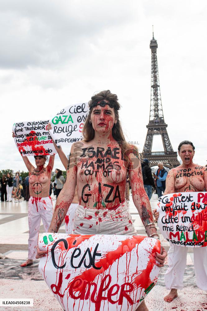 FEMEN Activists Protest Gaza Crisis at Trocadero - Paris