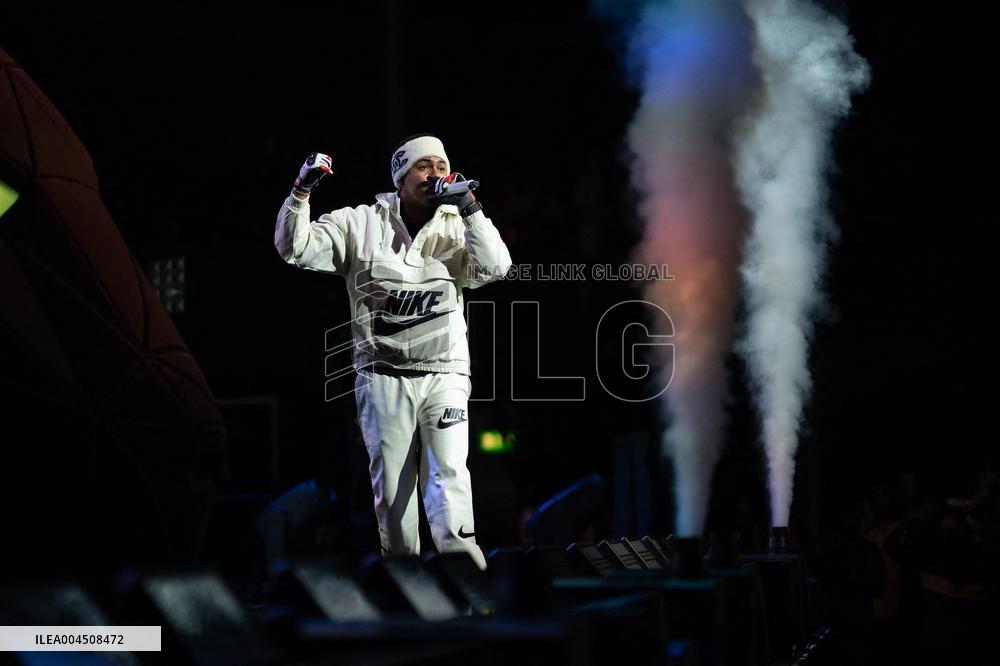 Myke Towers Live In London