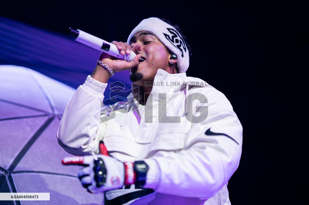 Myke Towers Live In London