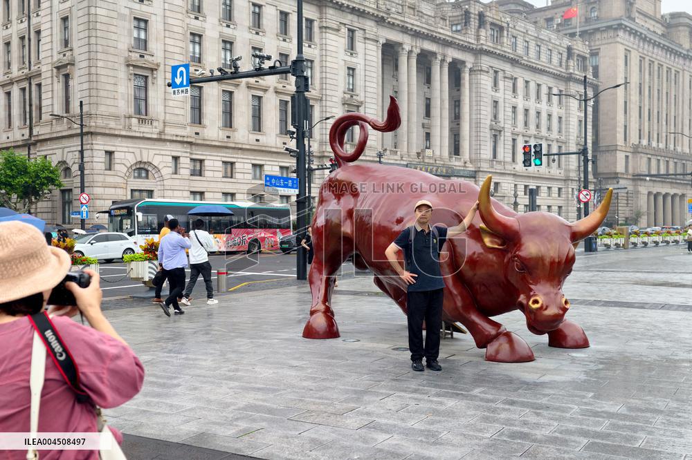 Financial Bull Sculpture in Shanghai
