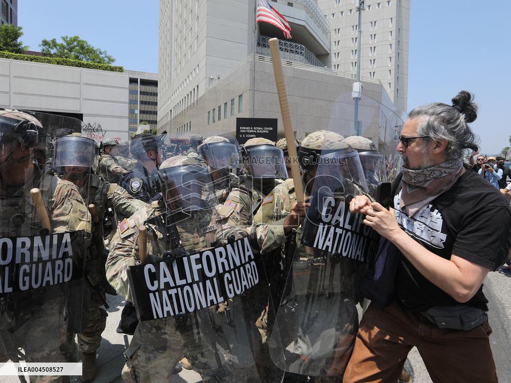 National Guard Protesters Clash in Los Angeles