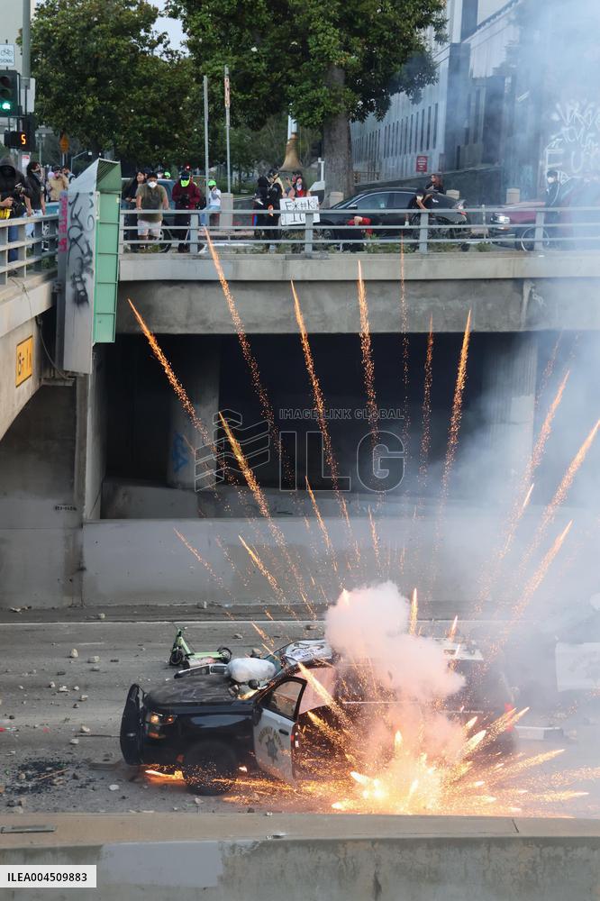 Immigration raid protests in Los Angeles