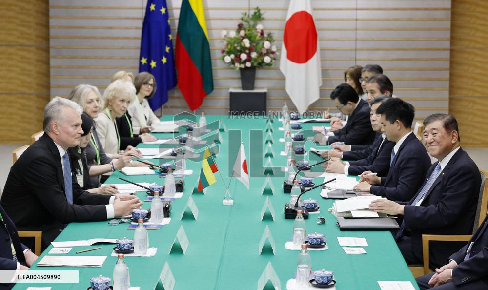 Japan-Lithuania talks