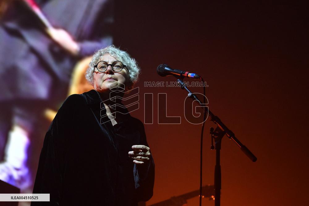 Massive Attack In Concert - Paris