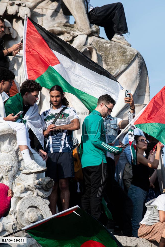 Pro-Palestinian Rally For Freedom Flotilla Madleen - Paris