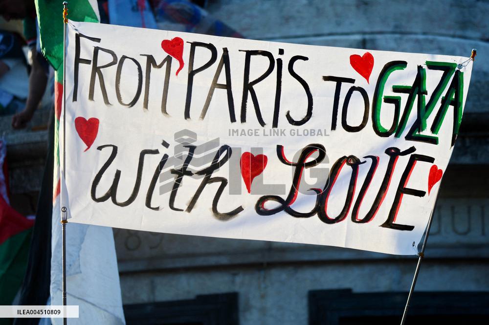 Pro-Palestinian Rally For Freedom Flotilla Madleen - Paris